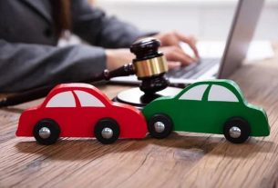 What to Expect During Your First Call With a Car Accident Lawyer