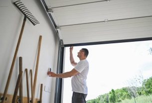 How to Choose the Right Garage Door Company for Your Home