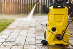 Benefits of Choosing Local Power Washing Omaha Professionals