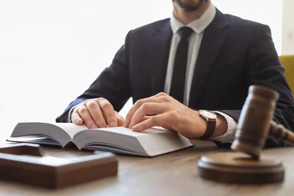 How Employers Can Handle Poor Performance Before Termination