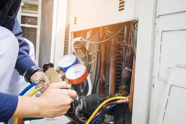 How Furnace Repair Conway Specialists Help Extend Furnace Lifespan