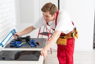 How roof repair services in Knoxville Help Prevent Future Damage