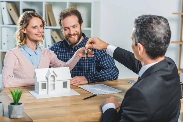Business and Real Estate Lawyer Helping Companies Avoid Risks