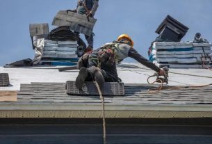 Reliable Roofers St Charles Teams for Commercial and Home Roofing