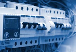 Finding a Licensed Electrician Near Me for Your Home