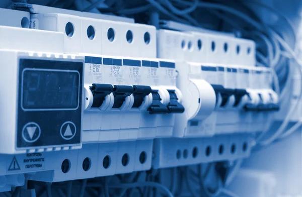 Finding a Licensed Electrician Near Me for Your Home