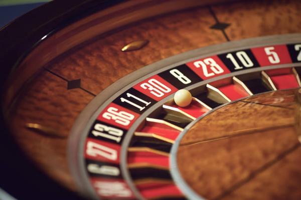 Learn About Bonus Symbol Mechanics Through オンラインカジノ サイト and Slot Guides