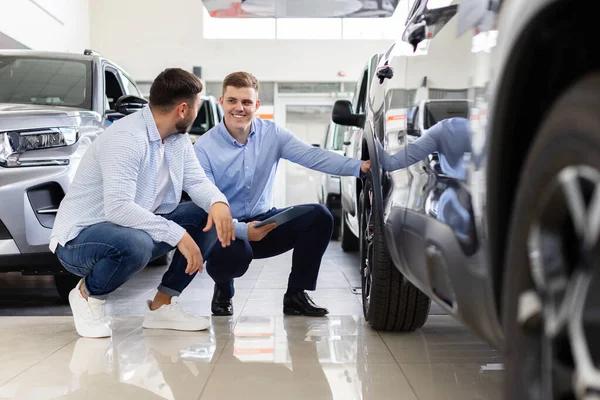 How to Choose a Trusted Car Dealership Near Me